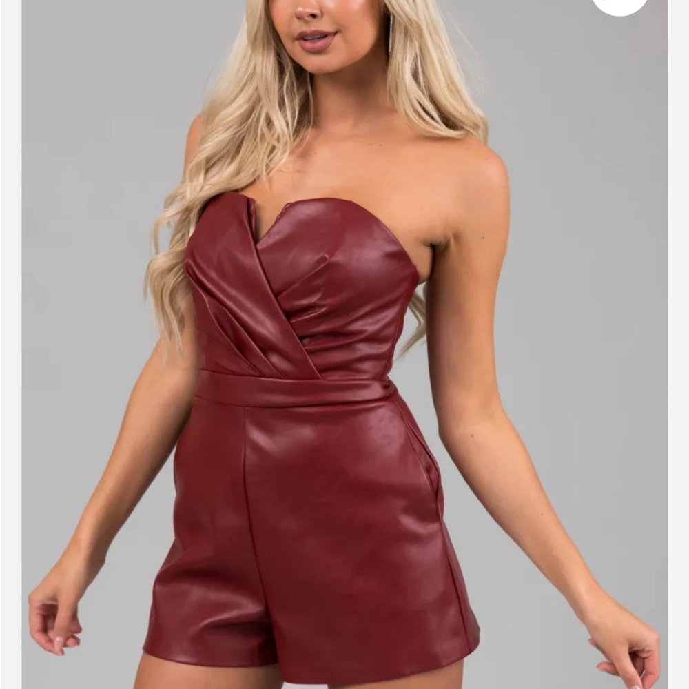 DO+BE Burgundy Faux Leather Outfit